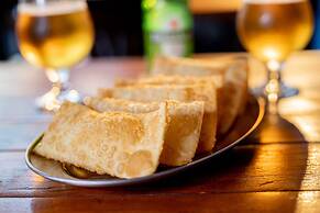 Cadiz Pousada e Lazer