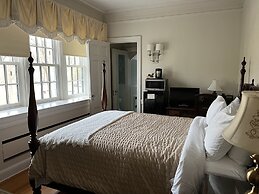 Surrey-Williamson Inn