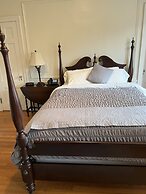 Surrey-Williamson Inn