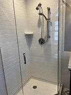 Surrey-Williamson Inn