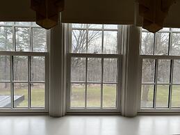 Surrey-Williamson Inn