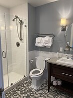 Surrey-Williamson Inn