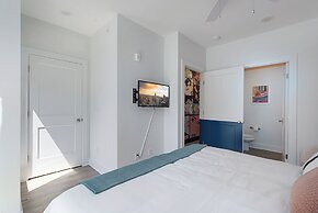 The Grove by AvantStay – Stylish Group Stay with Private Bathrooms