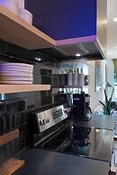 The Grove by AvantStay – Stylish Group Stay with Private Bathrooms