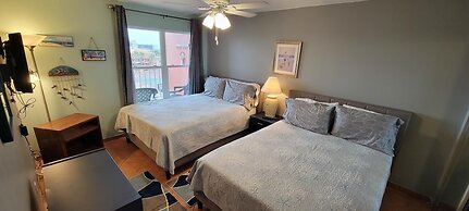 Great Family Condo * EZ Beach Access * SpaceX view (Gulfview II #604) 