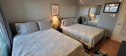 Great Family Condo * EZ Beach Access * SpaceX view (Gulfview II #604) 