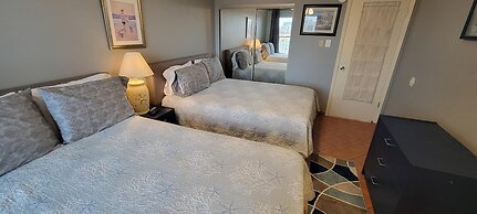 Great Family Condo * EZ Beach Access * SpaceX view (Gulfview II #604) 