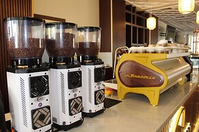 Al Salam Grand Hotel & Resort