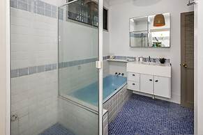 Absolute Beachfront House with Private Pool