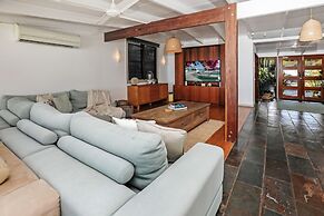 Absolute Beachfront House with Private Pool