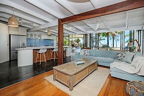 Absolute Beachfront House with Private Pool