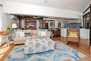 Absolute Beachfront House with Private Pool