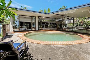 Absolute Beachfront House with Private Pool