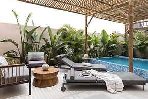 Now VX - Adults Only