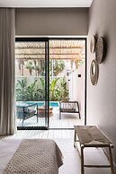 Now VX - Adults Only