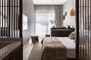 Now VX - Adults Only