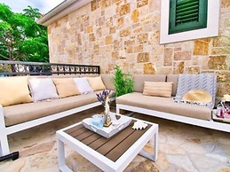 Beach House Calendula