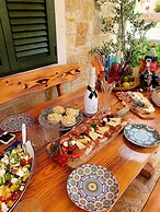 Beach House Calendula