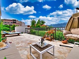 Beach House Calendula