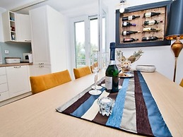 Beach House Calendula