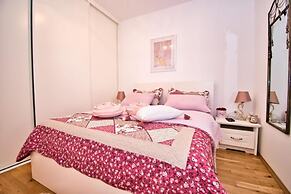 Beach House Calendula