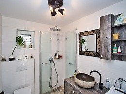 Beach House Calendula