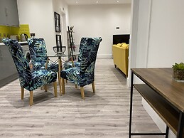 Stylish 3beds Nystyle Apt - Parking, Self Check-in