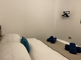 Stylish 3beds Nystyle Apt - Parking, Self Check-in