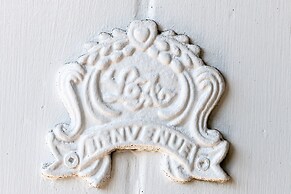 Timeless Heritage Grey Lynn 2BR Beauty