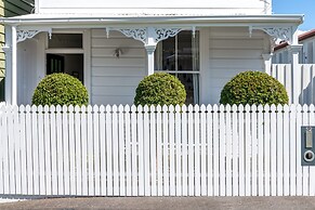 Timeless Heritage Grey Lynn 2BR Beauty