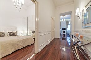 Music Academy Bedroom Suite Café Vian Apartman Kft