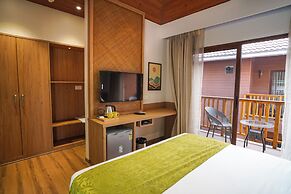 TreeHouse MARS Beach Cottages