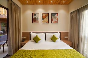 TreeHouse MARS Beach Cottages