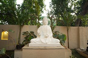 TreeHouse MARS Beach Cottages