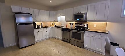 2 Bdrm, Kitchen, Laundry, Weekly/monthly Discount