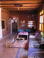 Room in Guest Room - Gîte Tawada - Haut-atlas - Room for 3 People