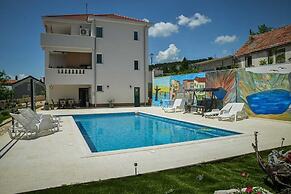 Imotski Blaue See Apartments , Pool