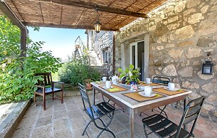 Casa del Piano Valle dei Calanchi in Front of Civita Di Bagnoregio