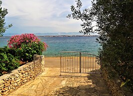 Apartment by the sea and With Beautiful View, 2 Bedrooms, 4 Persons