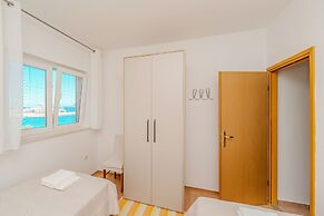 Apartment by the sea and With Beautiful View, 2 Bedrooms, 4 Persons