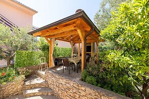 Apartment by the sea and With Beautiful View, 2 Bedrooms, 4 Persons