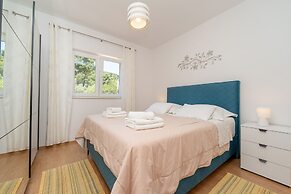 Apartment for 4 Persons, by the sea and With Beautiful View