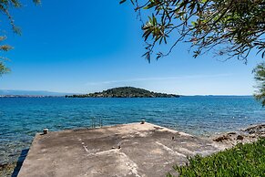 Apartment for 4 Persons, by the sea and With Beautiful View