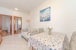 Apartment for 4 Persons, by the sea and With Beautiful View