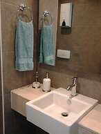 Luxury 2 bed Private Home Close to the Beach on a Secure Community