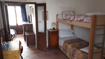 Room-smart Rooms for 2 or 4 in Organic f