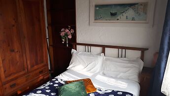 Room-smart Rooms for 2 or 4 in Organic f