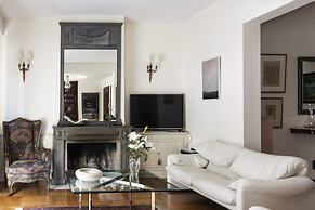 The Magnolia - Sophisticated Residence