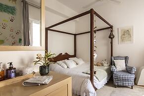 The Magnolia - Sophisticated Residence