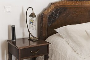 The Magnolia - Sophisticated Residence